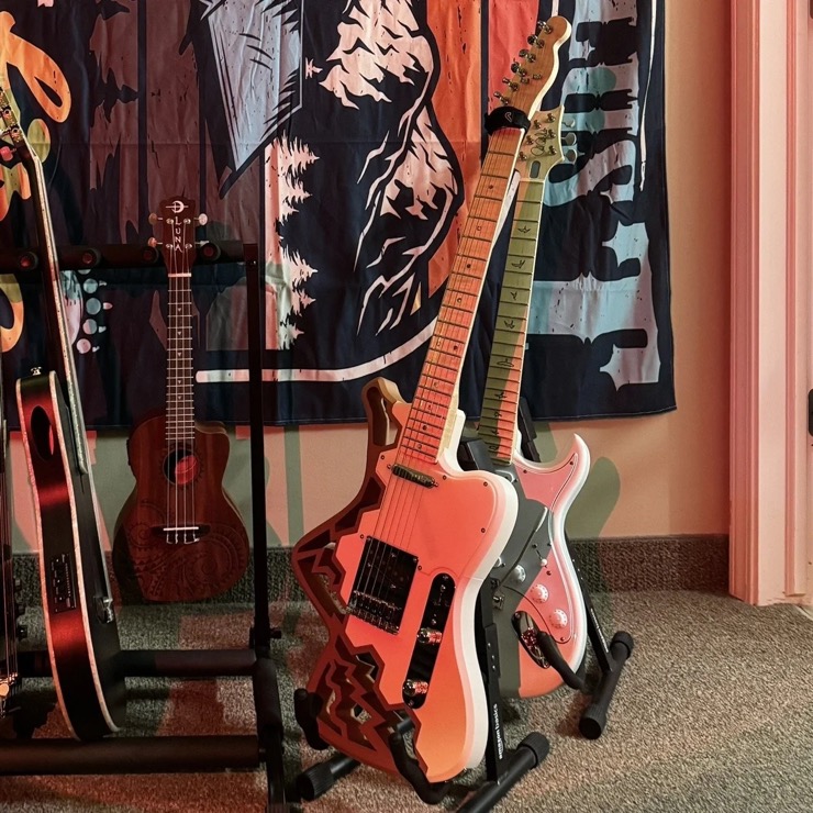 3D Printed Guitar with Swappable Body